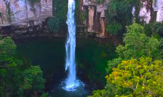 Menikmati Keindahan Air Terjun Putri Malu di Lampung